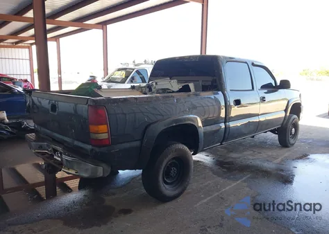 2004 Chevrolet Silverado 2500Hd Ls z USA, uszkodzony, nr VIN 1GCHK23UX4F197236